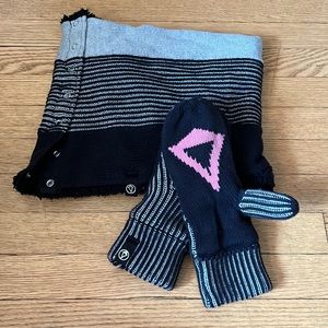 Sherpa lined ivivva mittens/scarf set